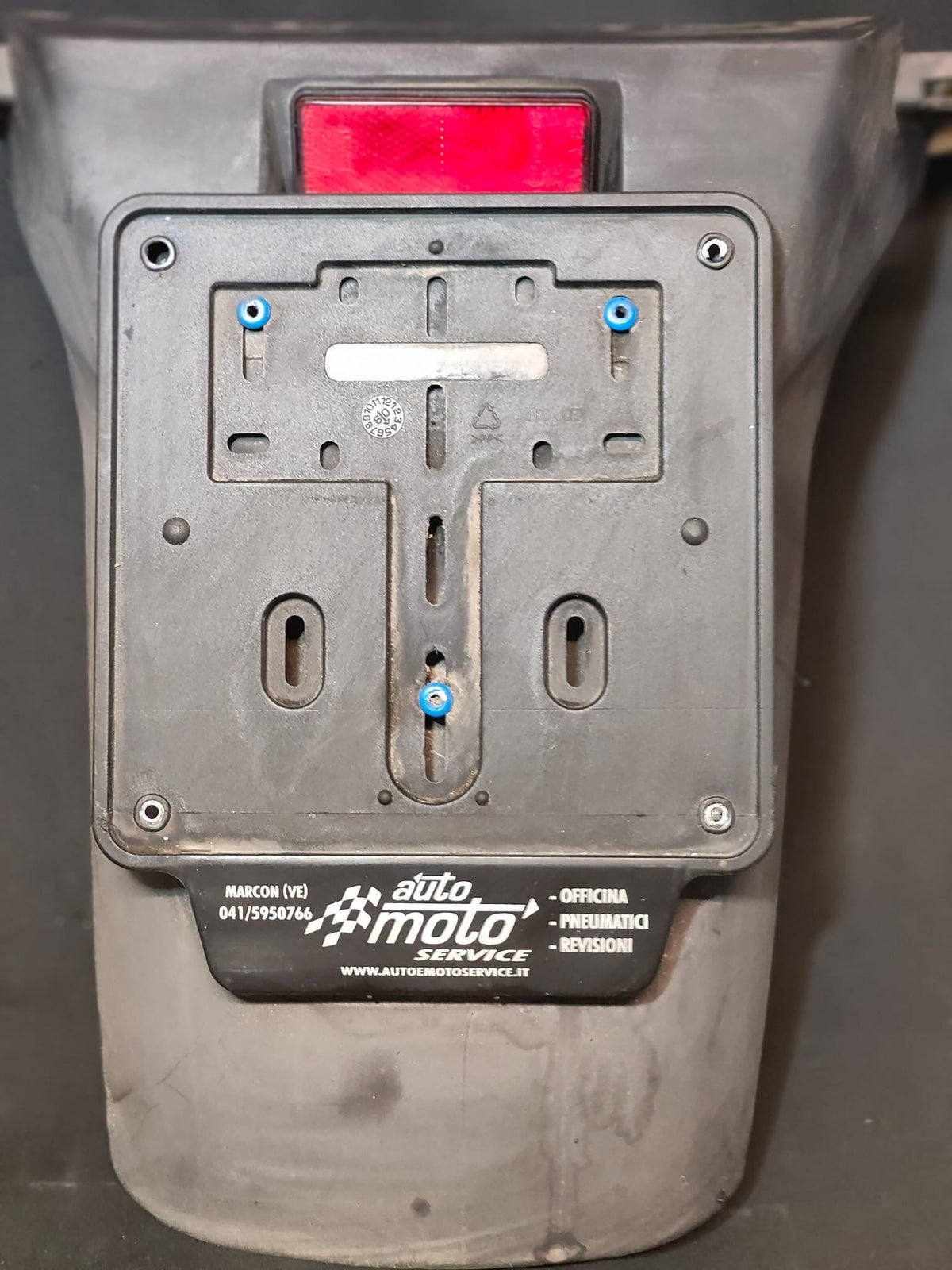 Portatarga Posteriore con Luce Stop - Suzuki Burgman 400