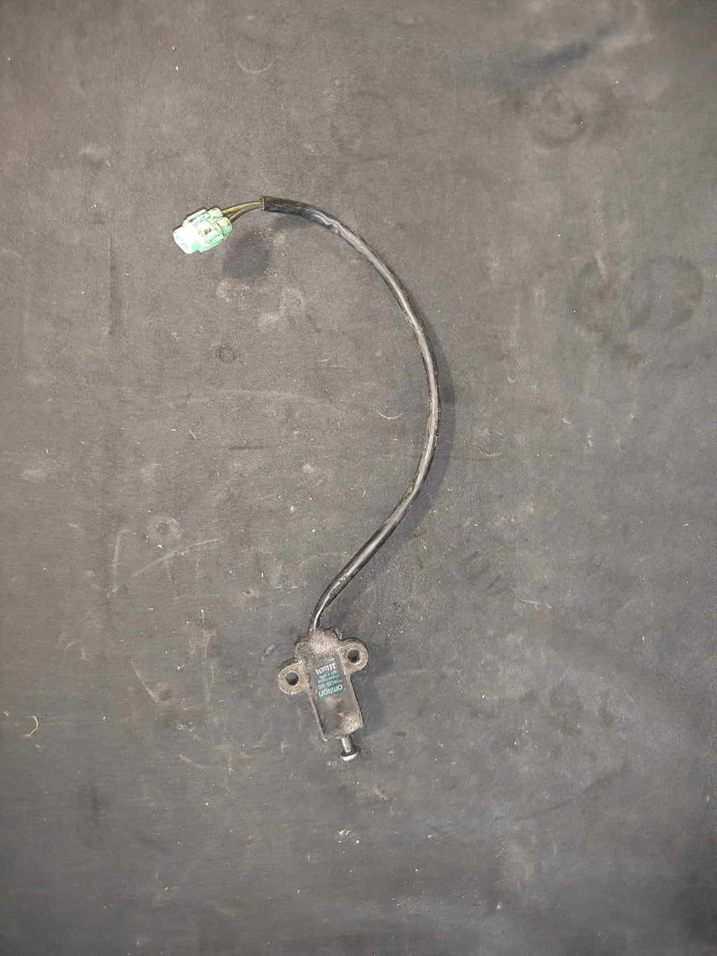 Sensore cavalletto Suzuki Burgman 400 - vista frontale con connettore