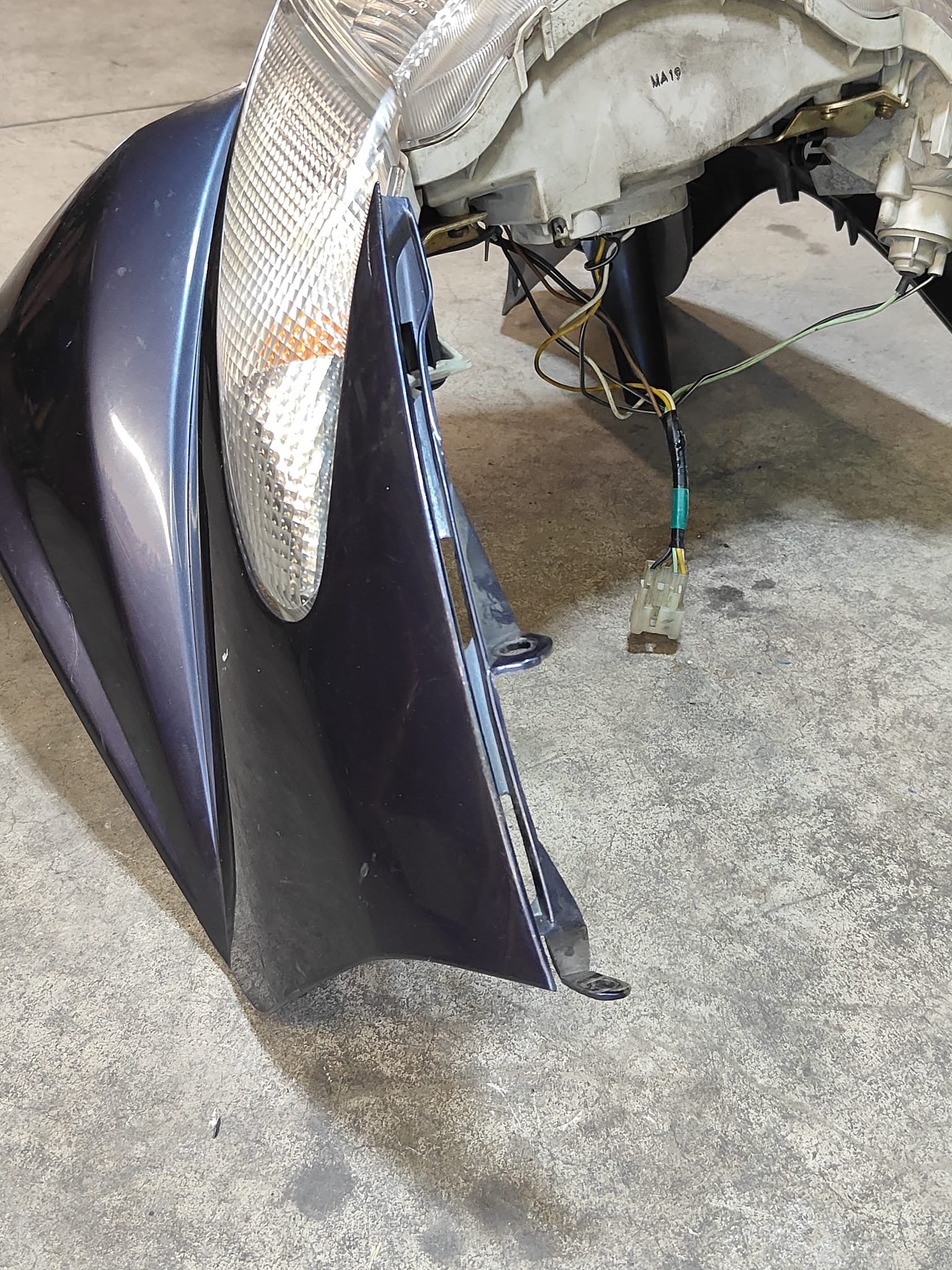 Faro anteriore Suzuki Burgman 400 - vista retro