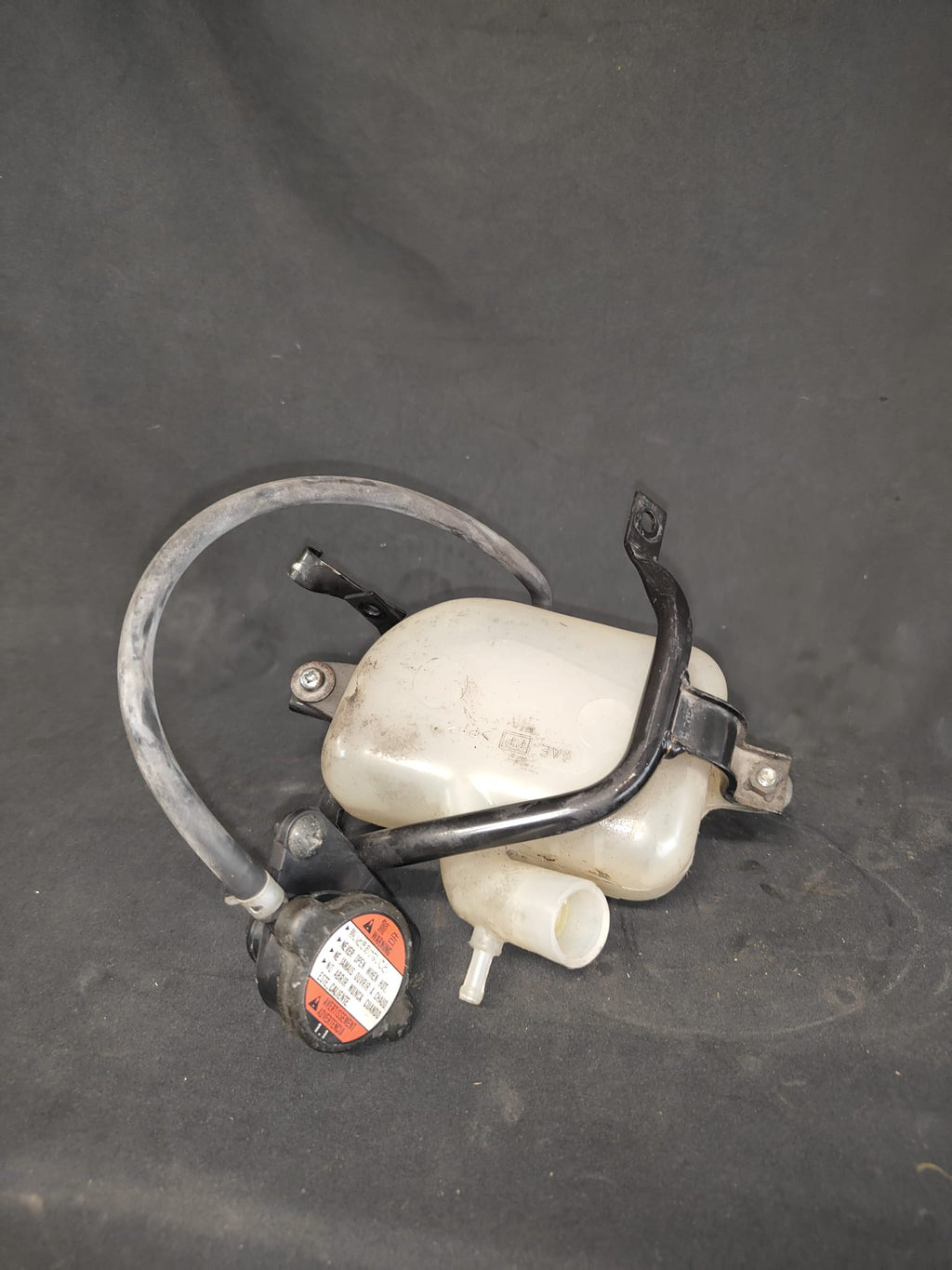 Vaschetta Liquido Raffreddamento Suzuki Burgman 400 2001